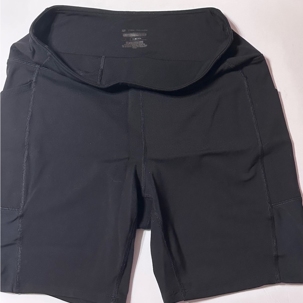 Women’s Black Tech Gear Bike/Running Shorts, L